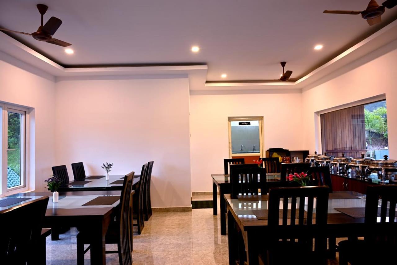 Hotel Rainwood Aurum