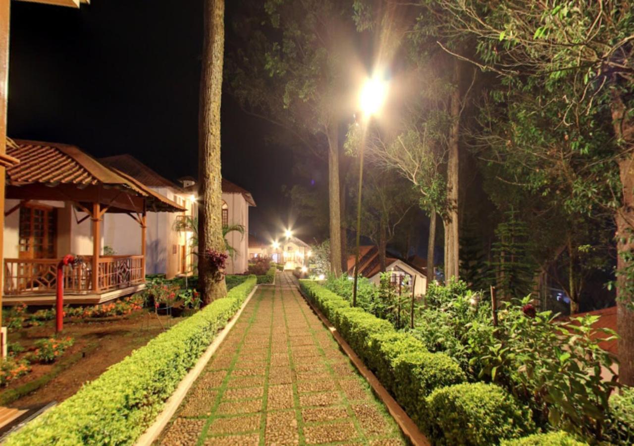 Tea County 4* Munnar