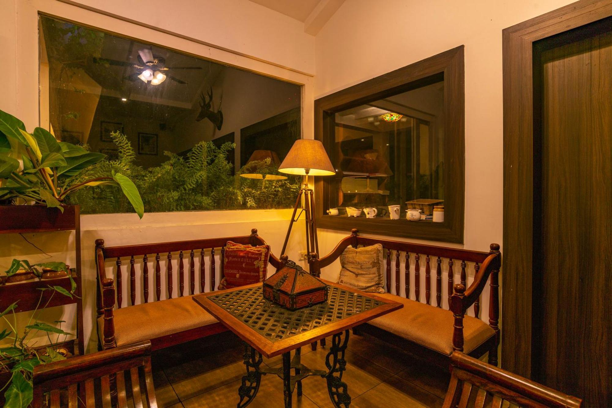 Tea Harvester Hotel Munnar