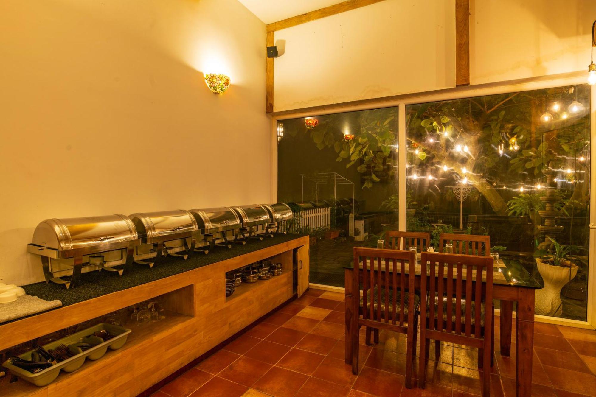 Hotel Tea Harvester