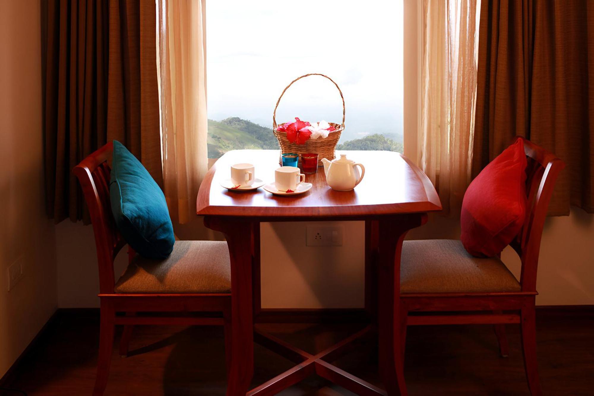 Blackberry Hills Nature & 4* Munnar