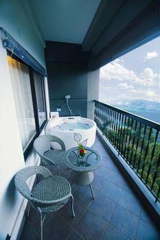 Hotel Forest Glade 4*
