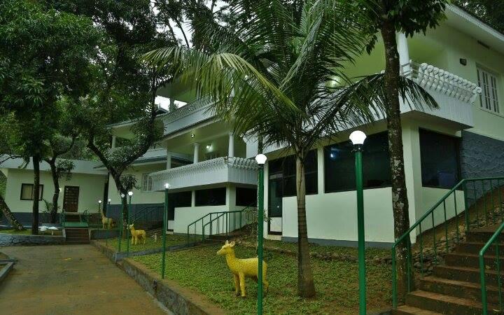 Resort Aruvi Munnar