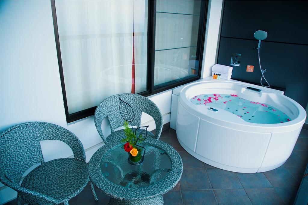 Forest Glade Hotel 4*