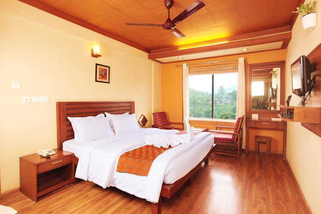 Grand Plaza 4*