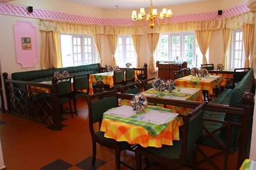 Royal Retreat Hotel 2*