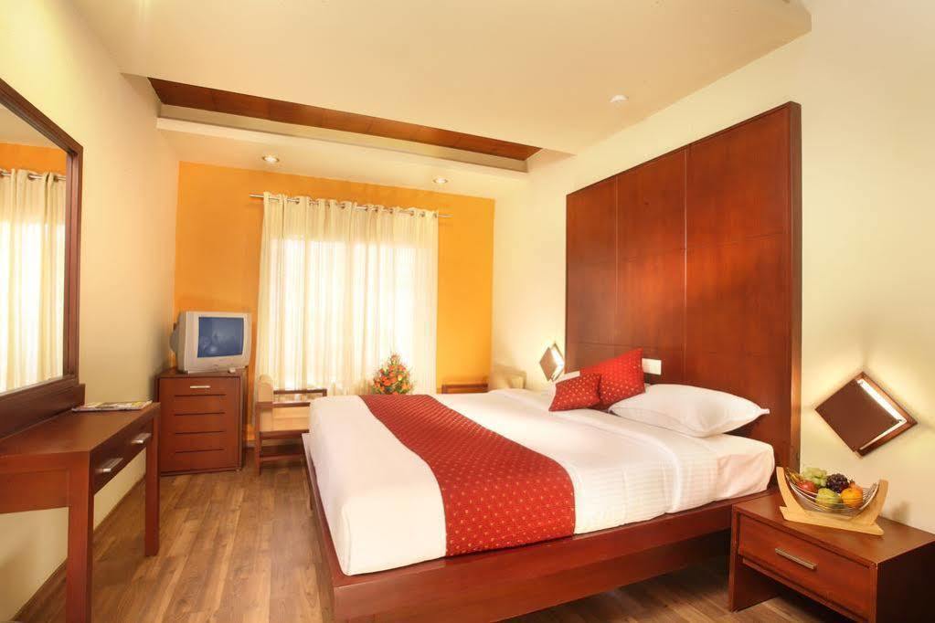 Hotel Grand Plaza Munnar