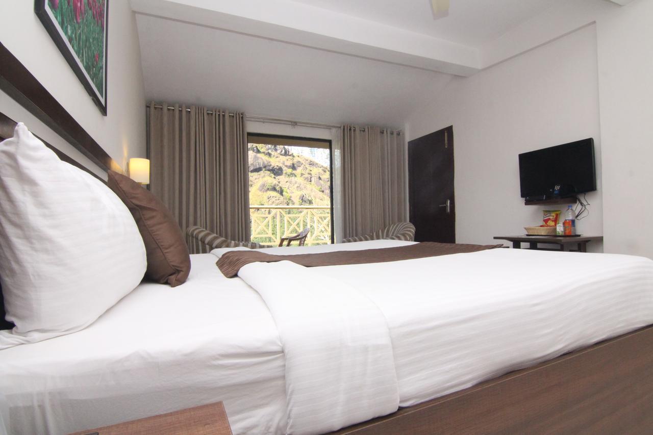 Abad Copper Castle Resort Munnar