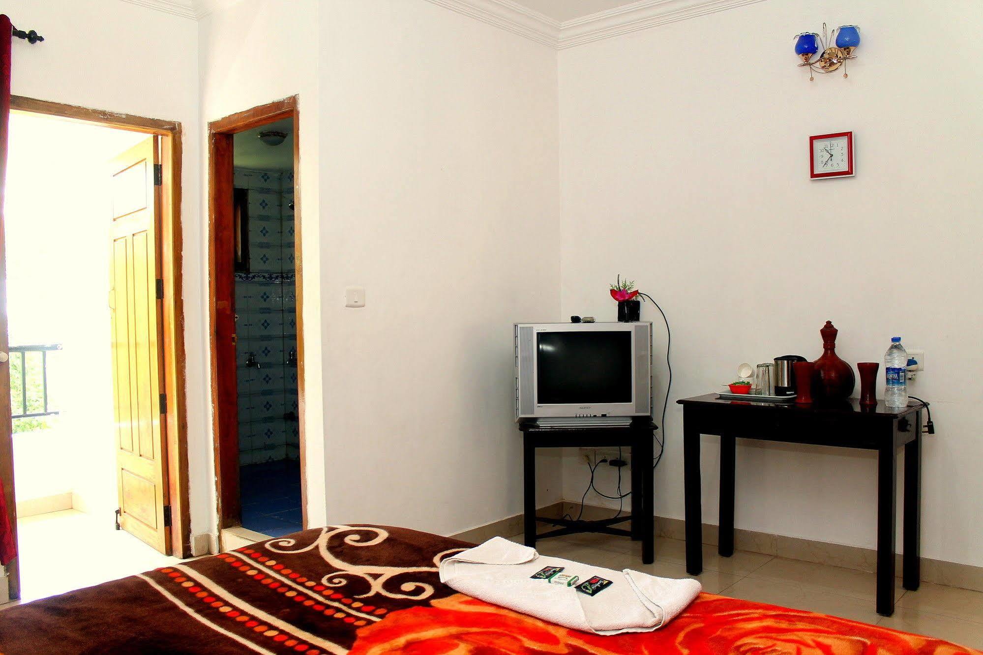 Double Tree * Munnar
