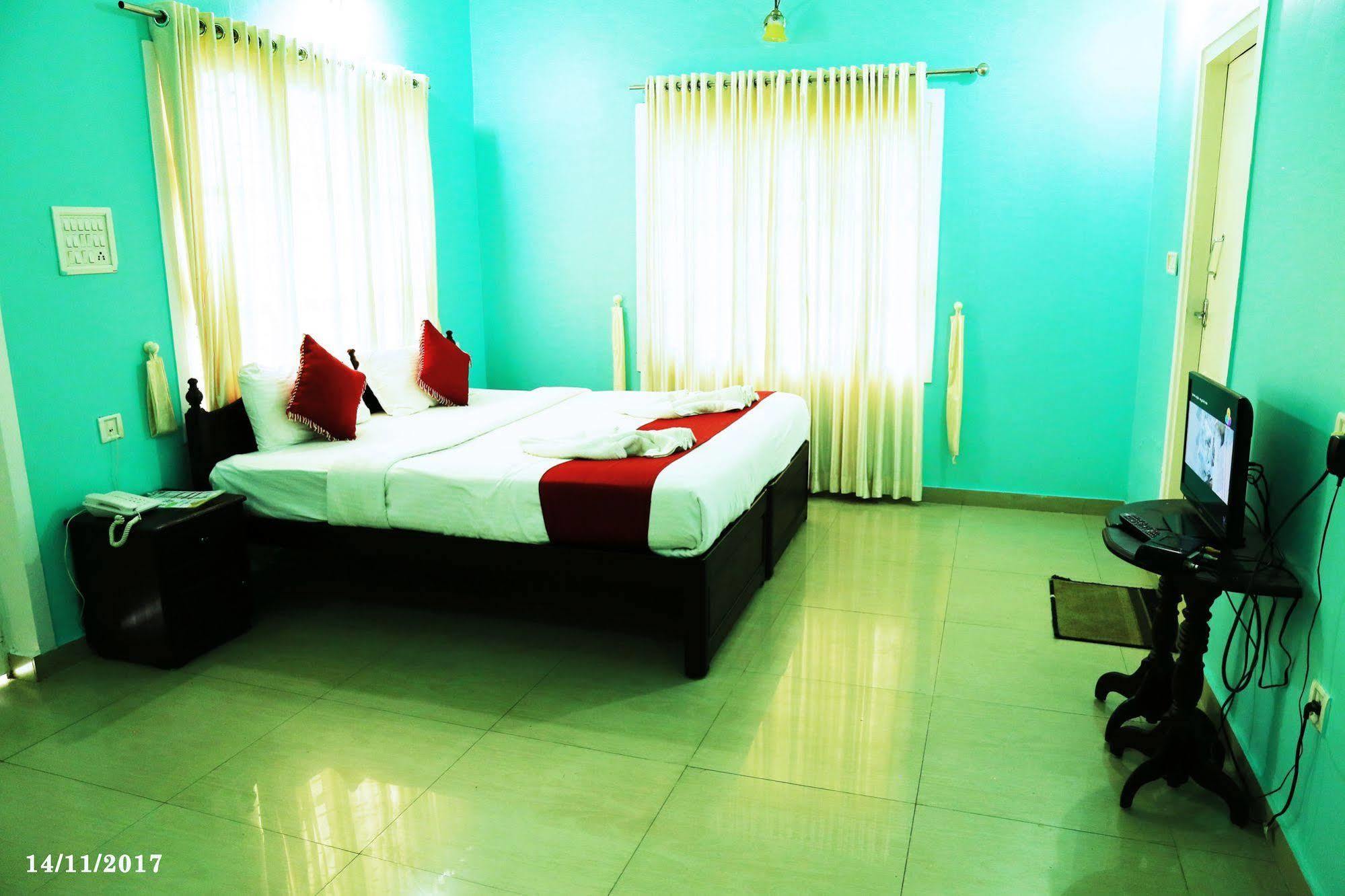 Resort Aruvi Munnar