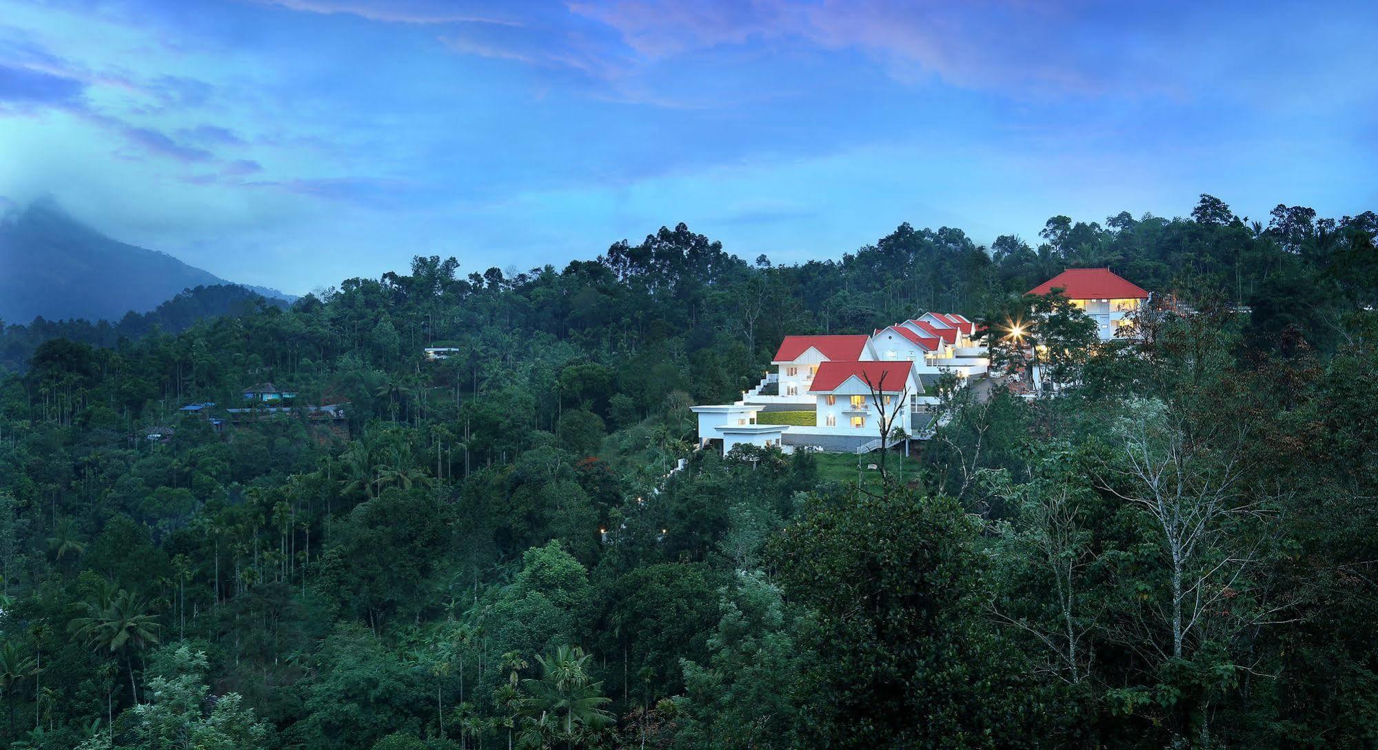 The Fog 5* Munnar