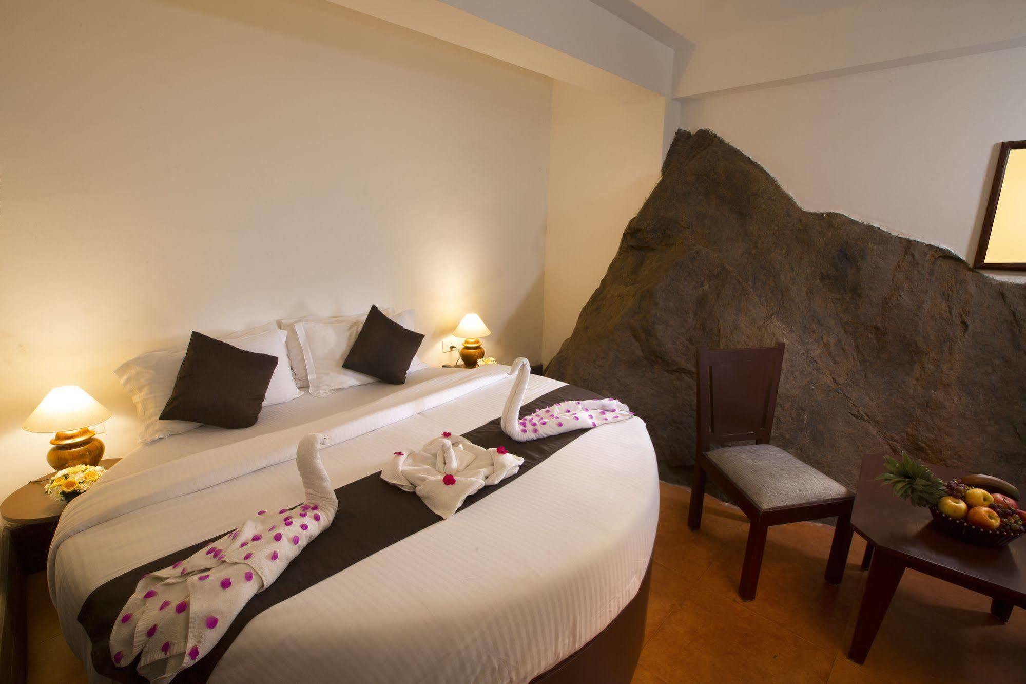Madhumanthra - 2* Munnar