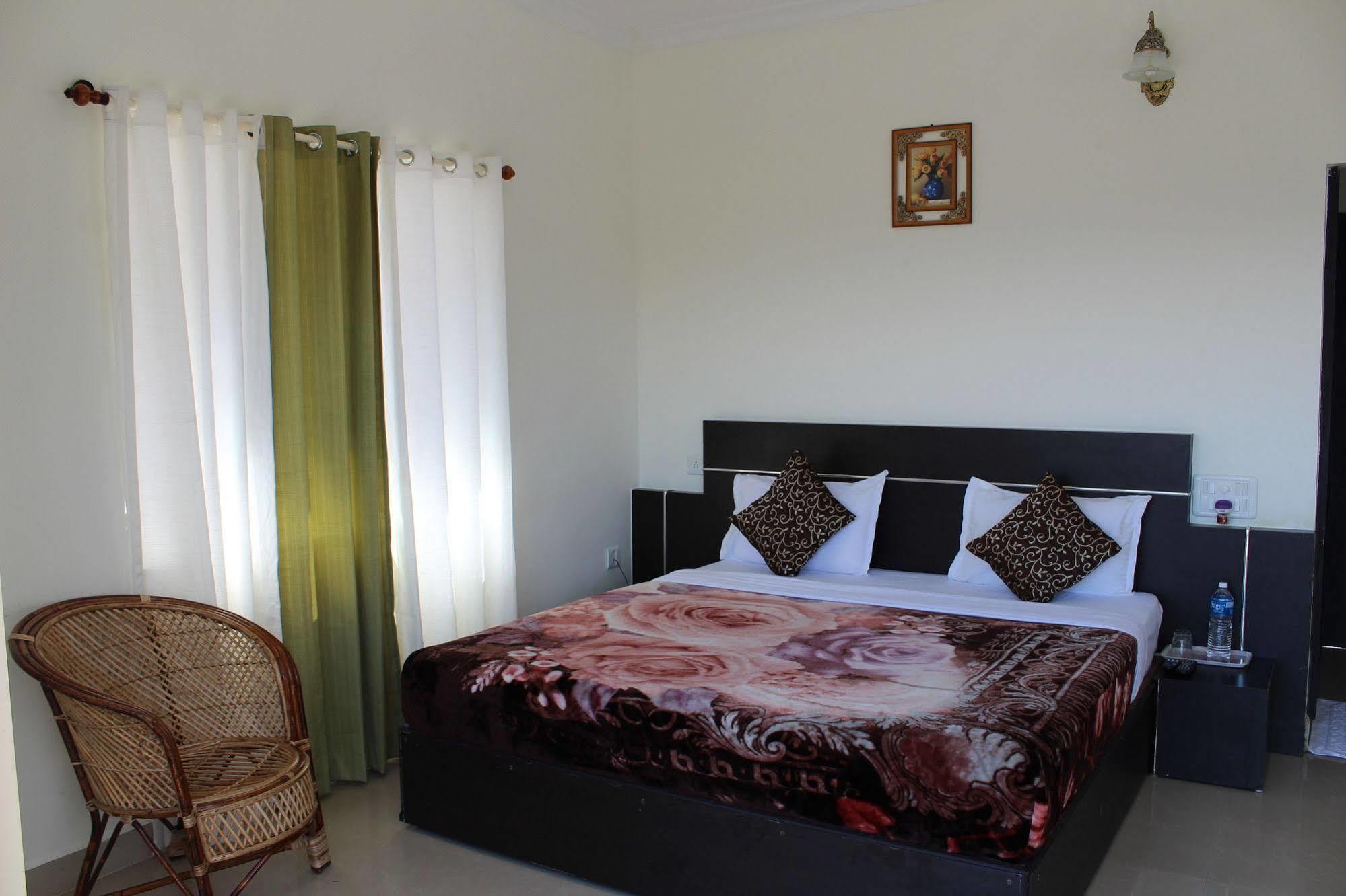 Trees Resort 3*