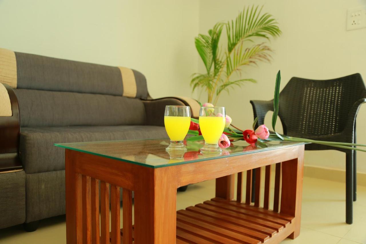 Palmtree Leaf, 3*