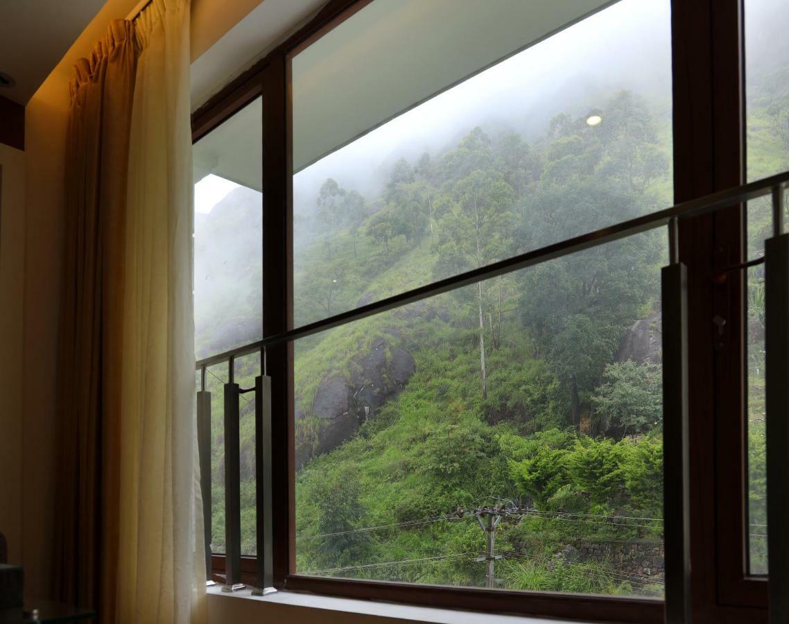 Hotel Amber Dale Luxury Hotel & Spa, Munnar