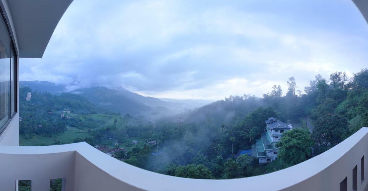 Tea Castle Hotel 3*