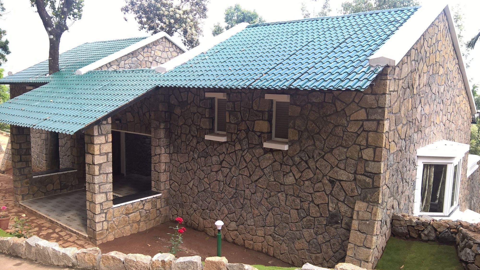 Sitaram Mountain Retreat Resort 4*