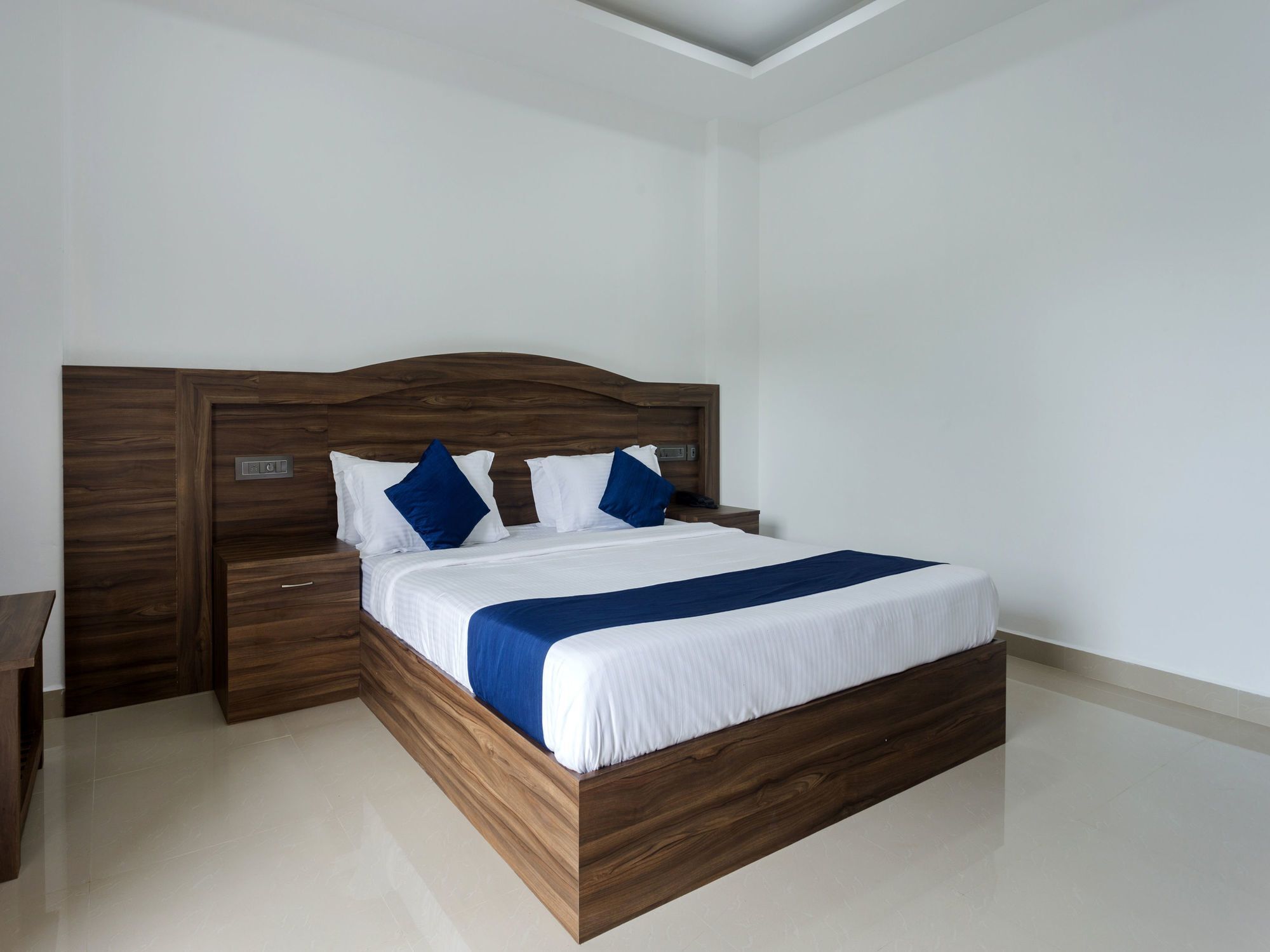 Oyo 9678 Misty Garden Hotel Munnar