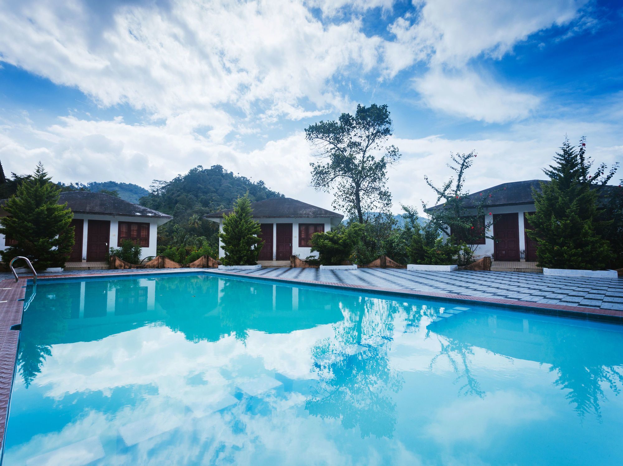 Oyo 9678 Misty Garden Hotel