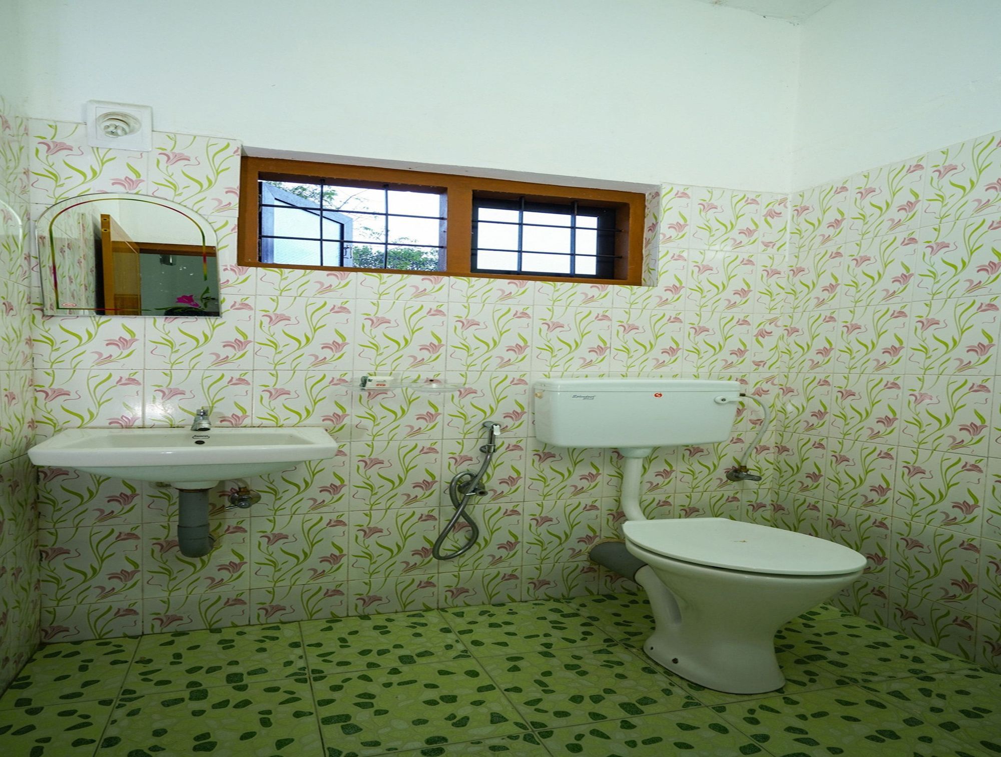 Oyo M S Hotel