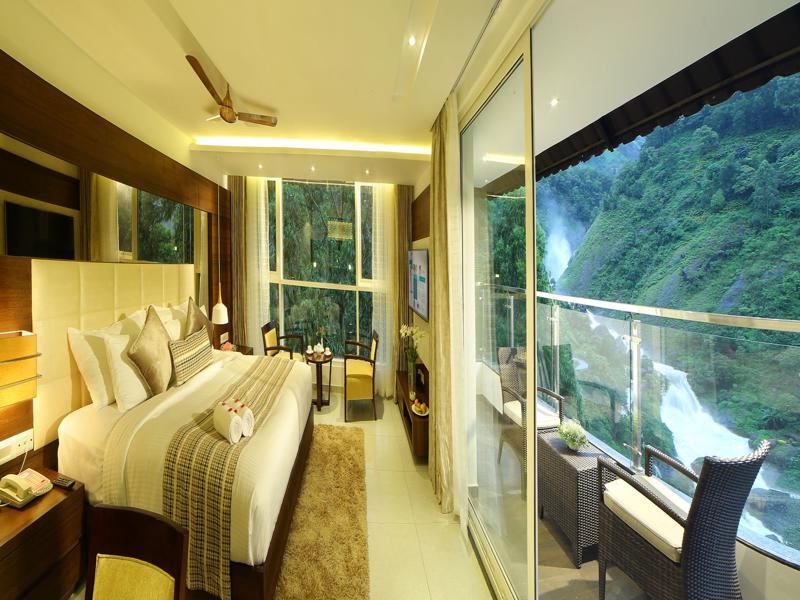 Blanket & Hotel 5*