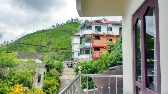 Pranav 4 Seasons Hotel Munnar