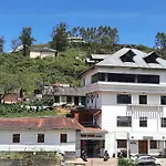 Red Star Holidays