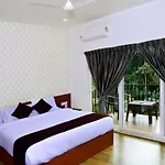 Santhi Hill View Resort