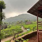 Holacasa Cottages