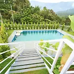 Ice Mist Pool Resort Munnar By Voye Homes