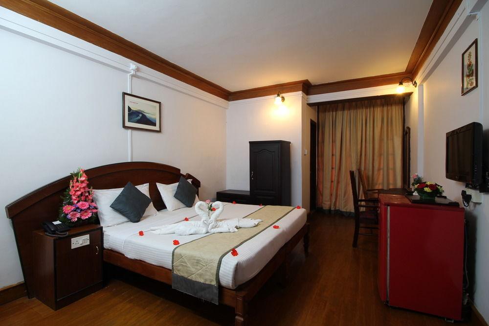 Hotel Westwood Riverside