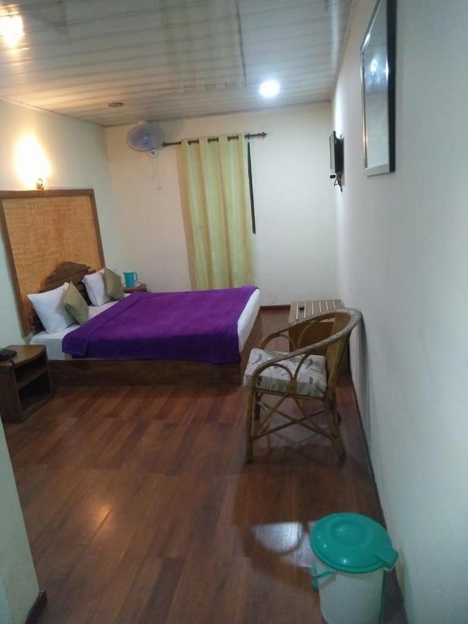 Red Star Holidays