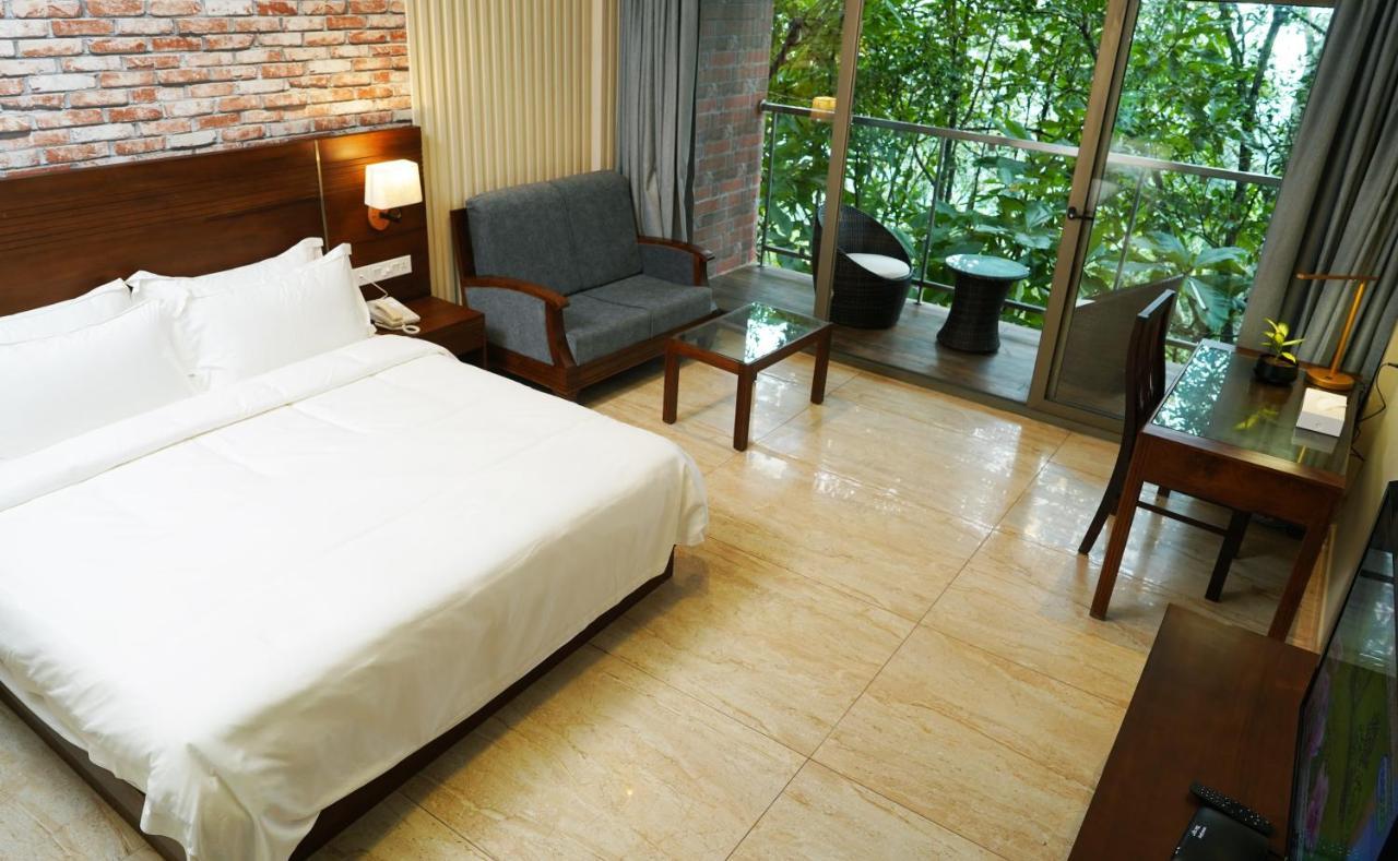 Elephant Passage Hotel 5*