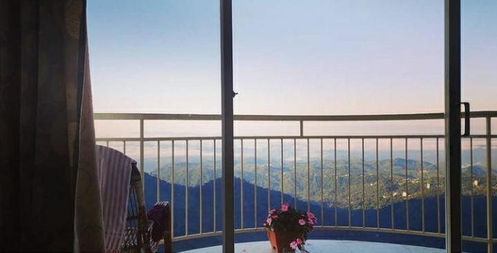 The Cliff Resort, Resort