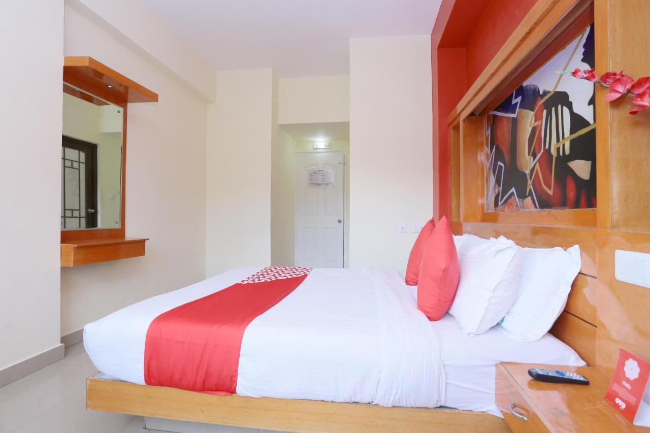 Hotel Oyo 24816 Days