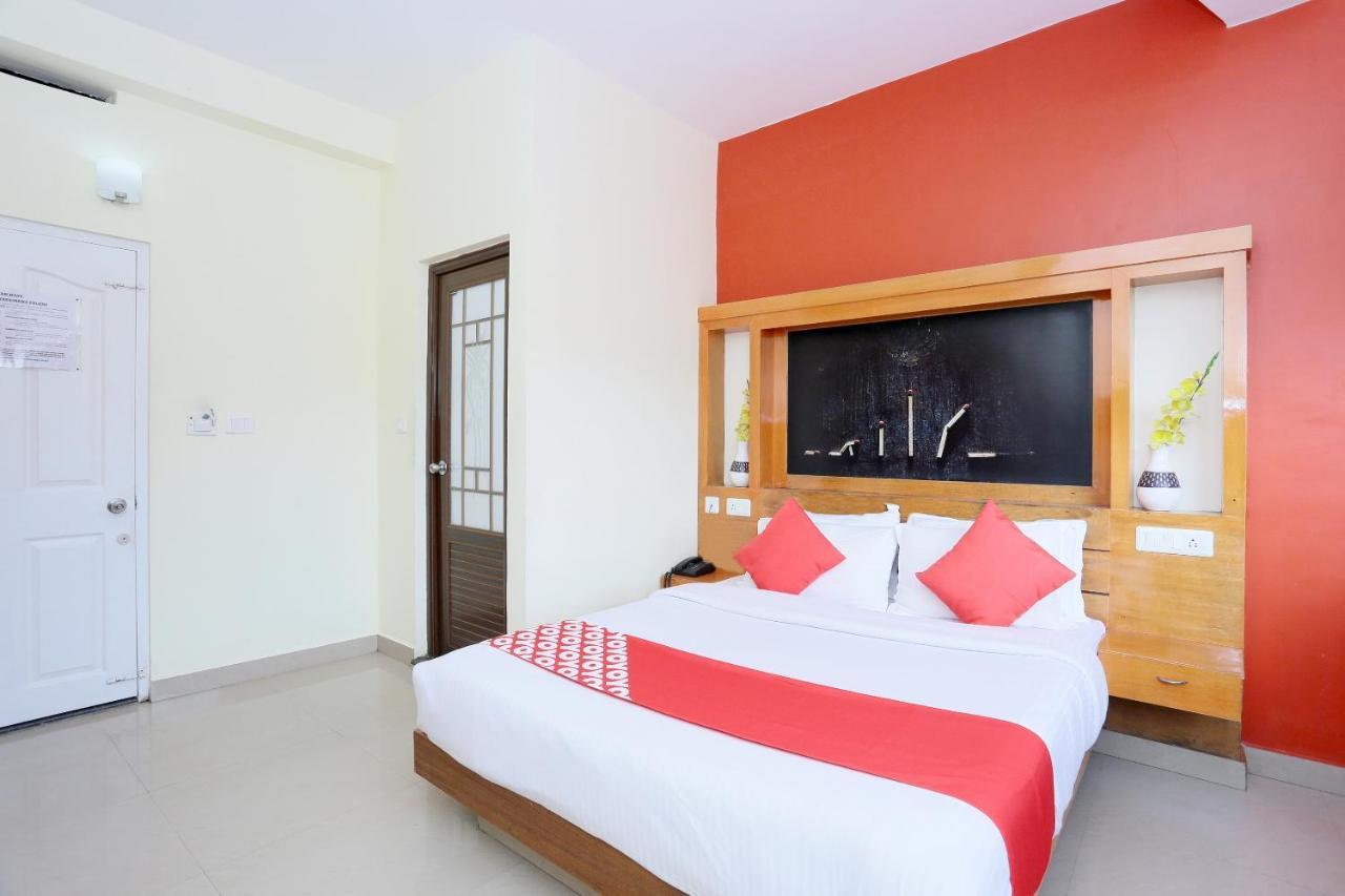 Hotel Oyo 24816 Days 3*