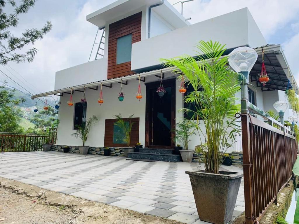 Five Bedroom *