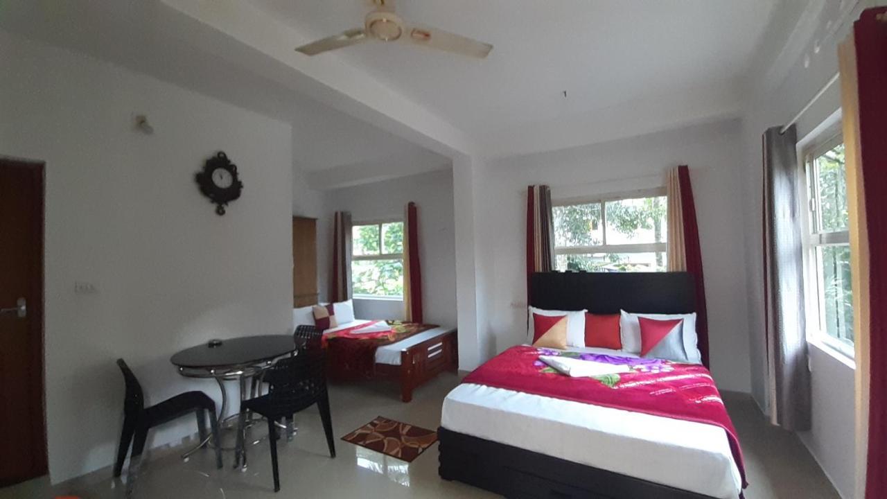 Himadri Holidays Munnar