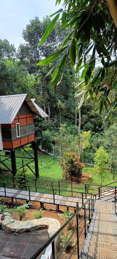 Santhi Hill View Hotel