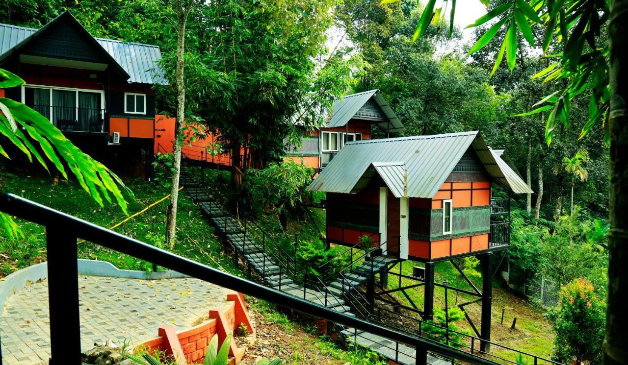 Santhi Hill View Hotel 3*