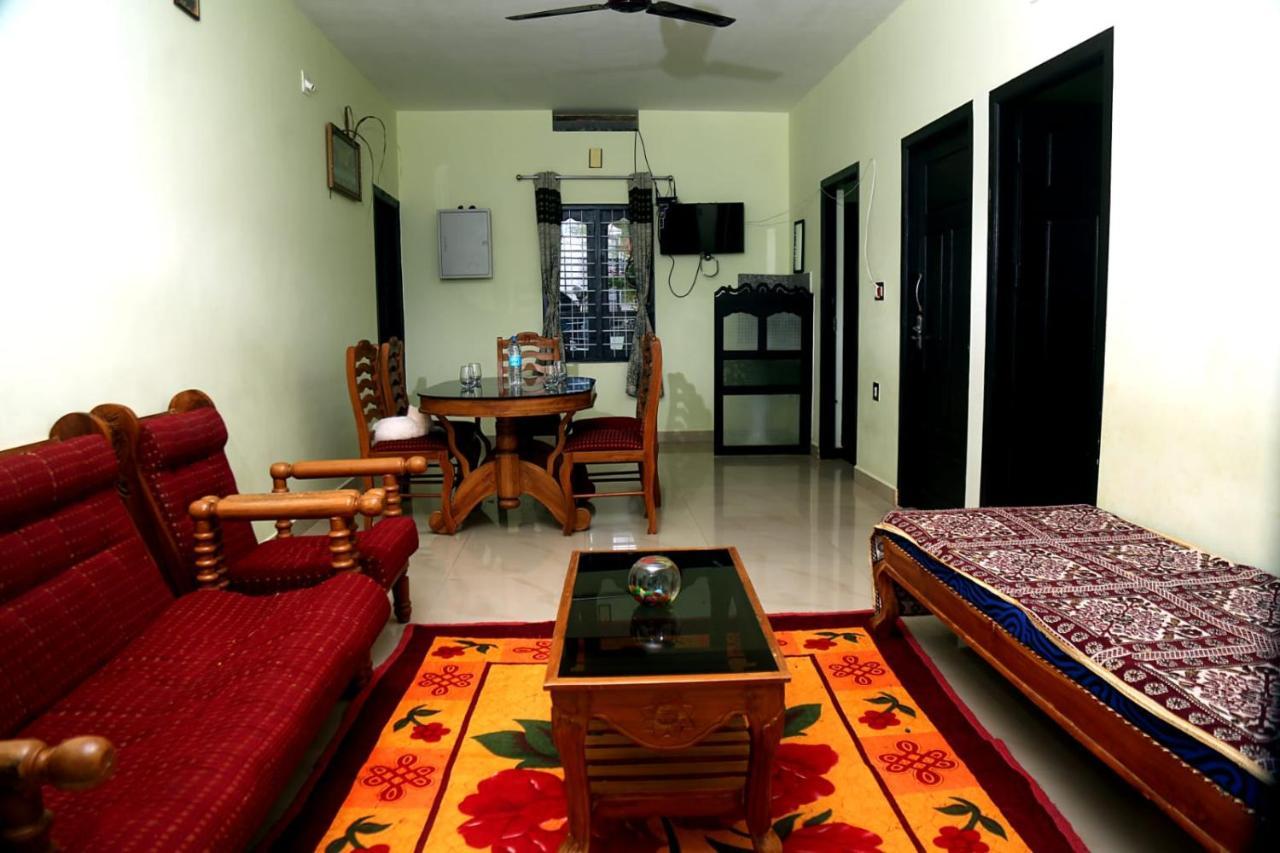 Colonia Homestay *