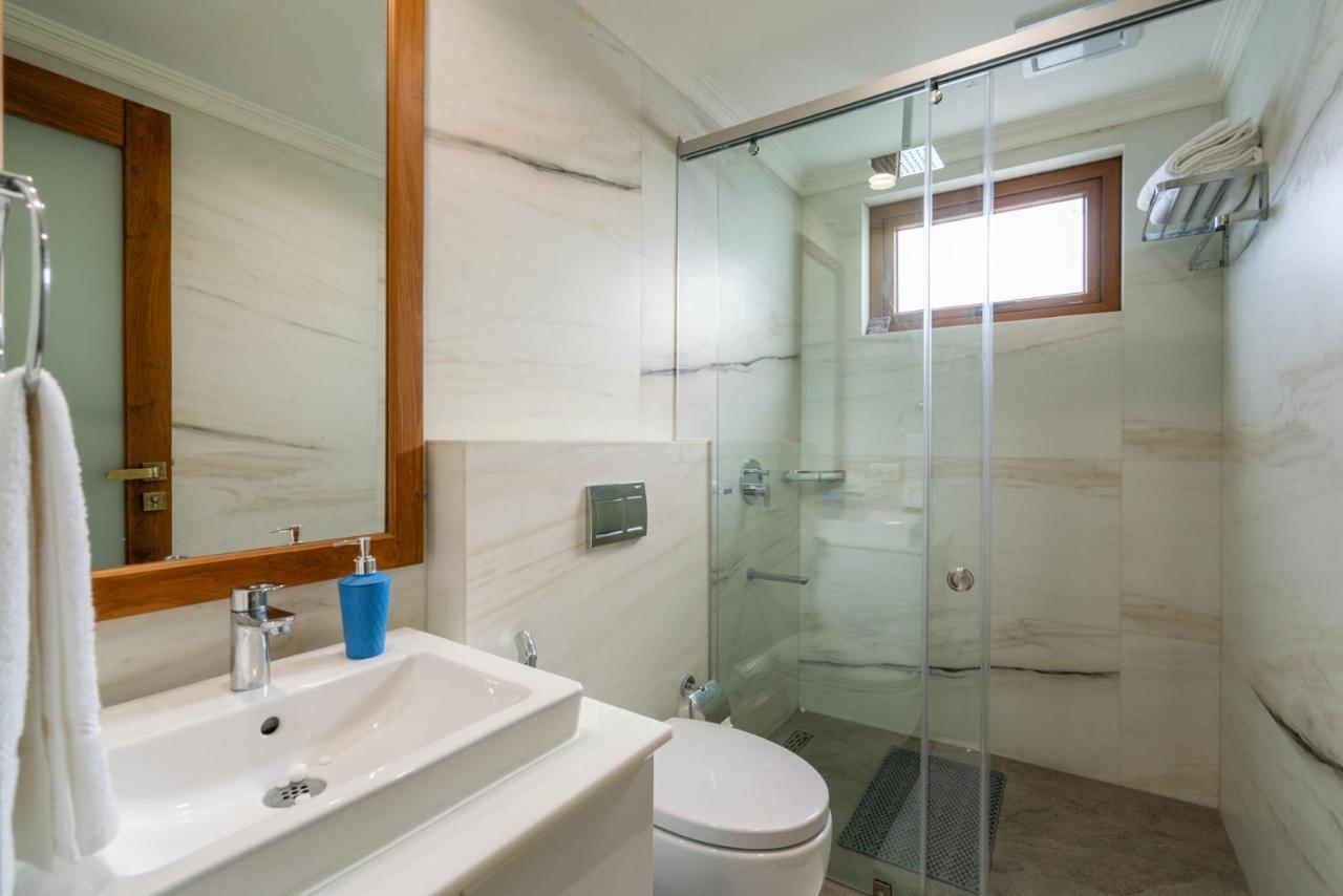 Villa Stayvista At Paradise Valley View With Terrace Access