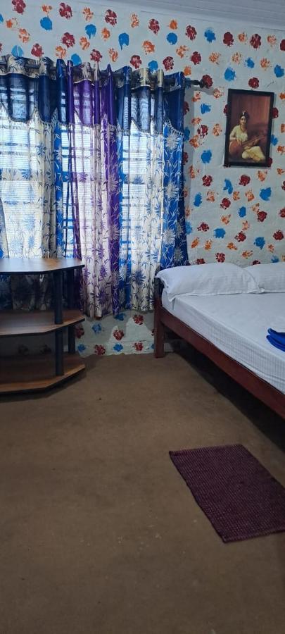 9 Acre Woods - Farm House, Tent & Huts Luxury tent *