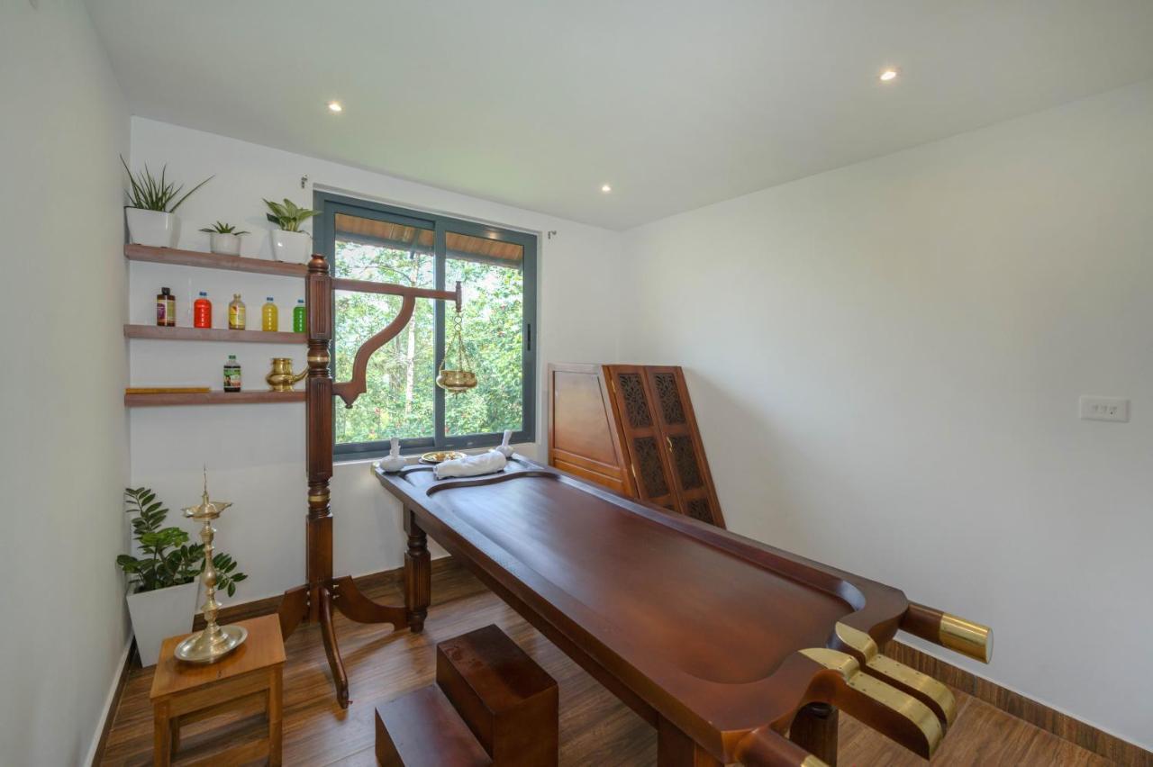 Sprise And 5* Munnar