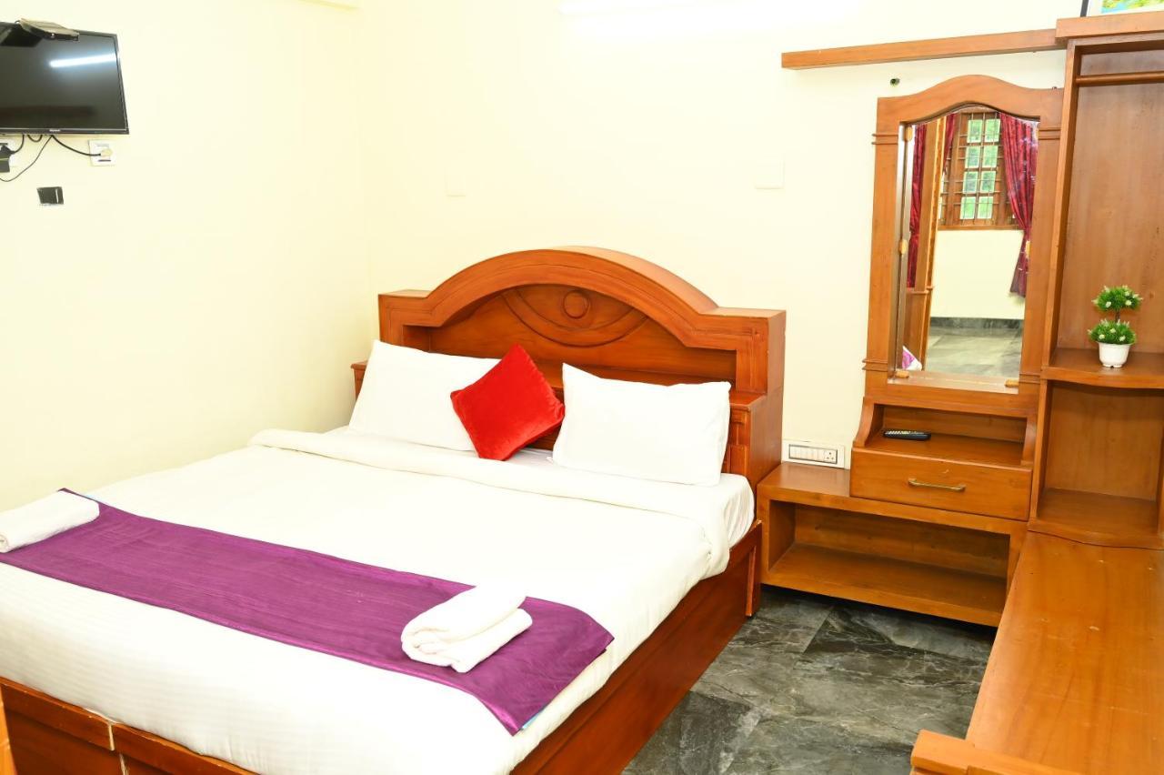Ajay Lodge *