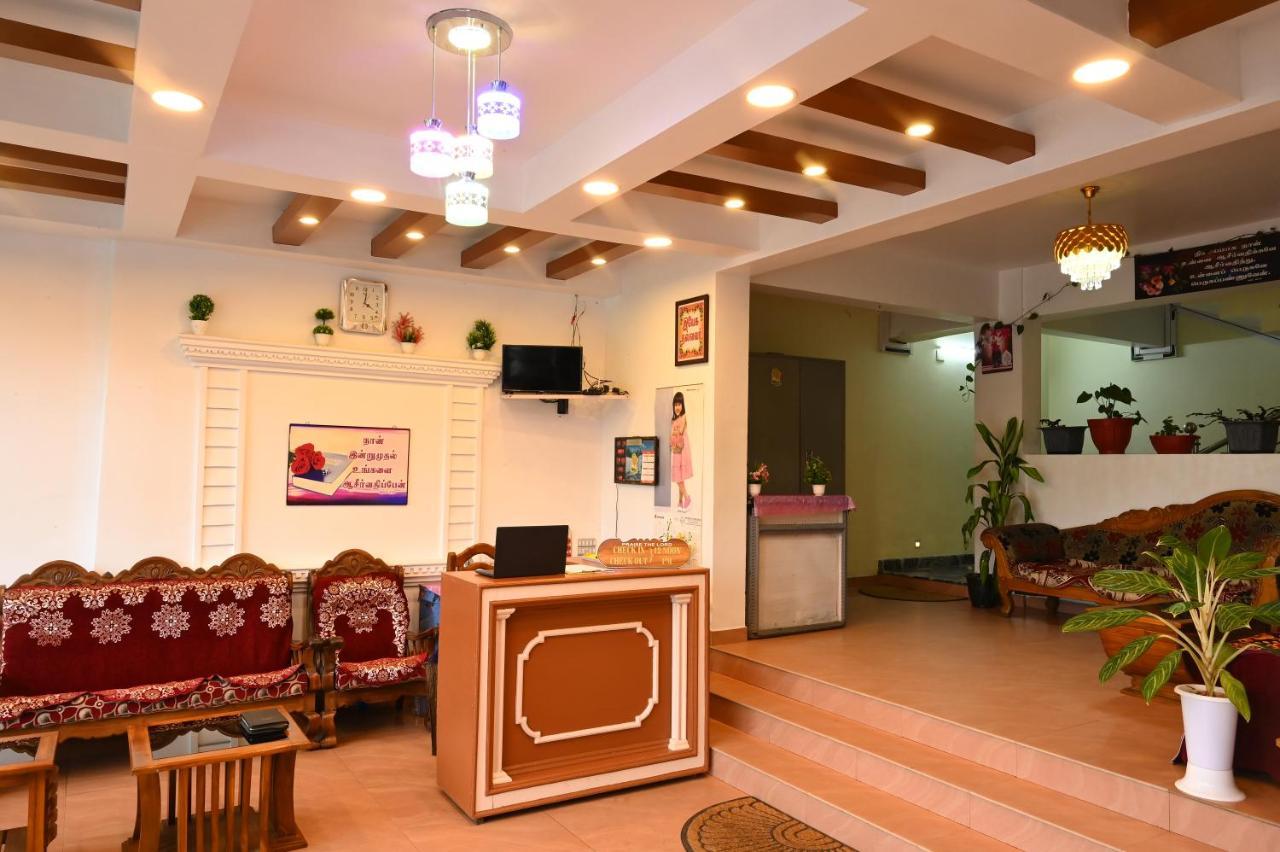 Ajay Lodge Munnar