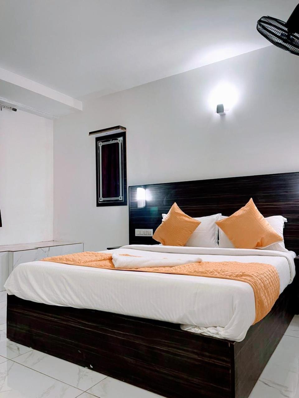 Skylark Holidays Munnar