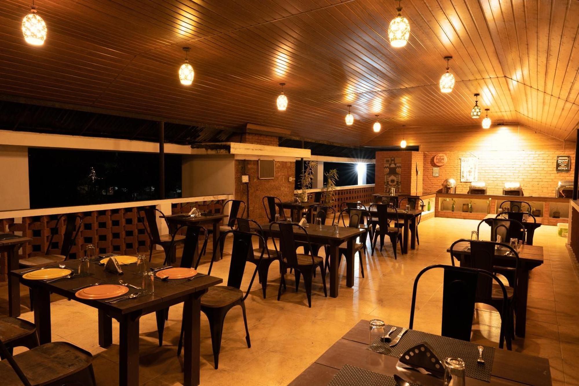Falling Waters Hotel 3*