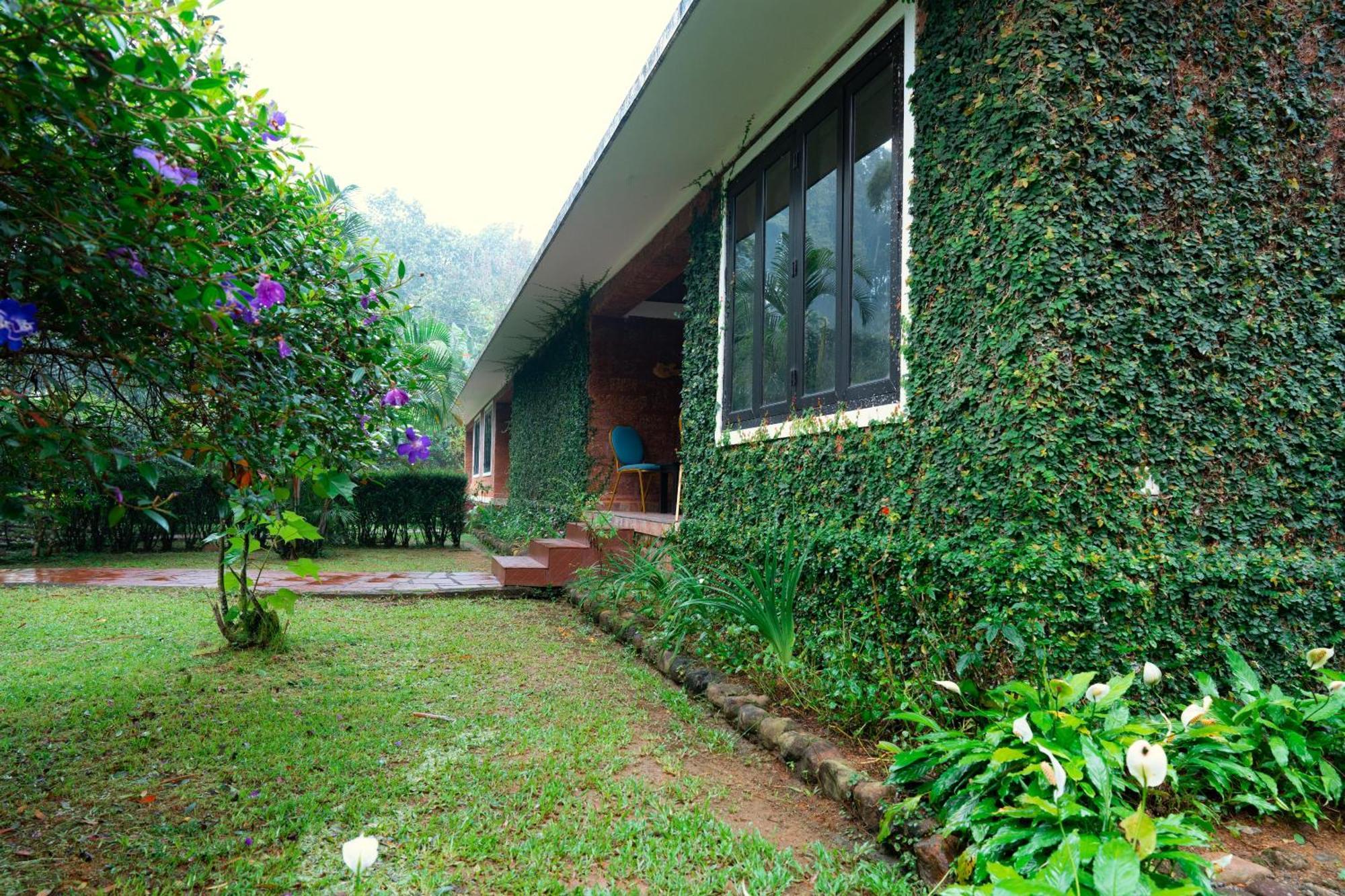 Falling Waters Hotel