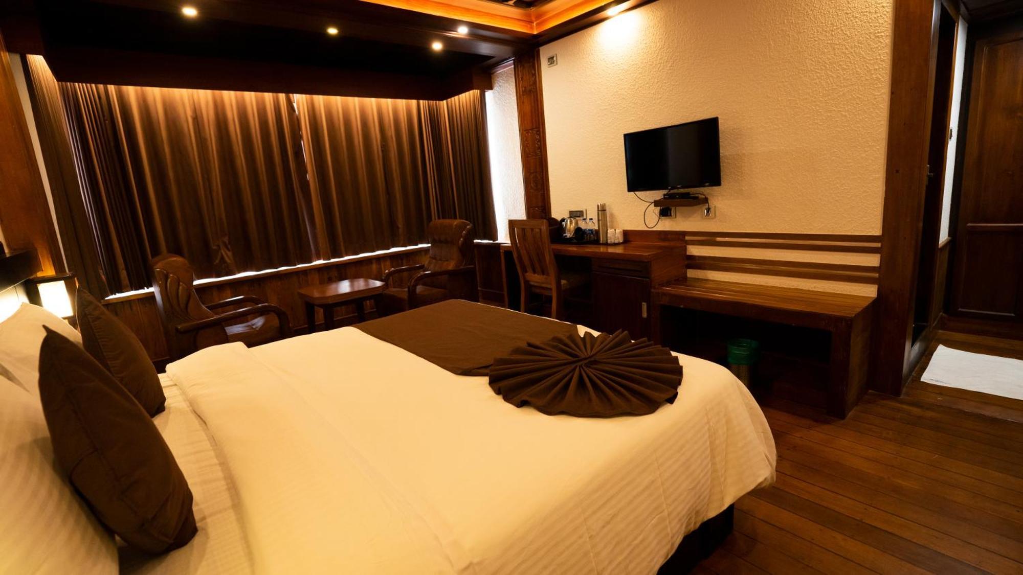 Hillview 4*